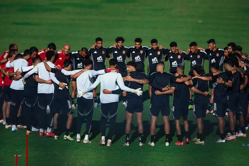 تحليل إستراتيجي وخطاب ريبييرو: محاضرة فنية للاعبي الأهلي قبيل مواجهة إنتر ميامي
