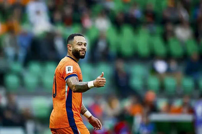 ديباي يحقق إنجازاً تاريخياً ويعادل رقم فان بيرسي كهداف لمنتخب هولندا