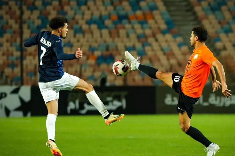 محمود وفا يتولى إدارة مباراة سيراميكا كليوباترا ضد البنك الأهلي في نهائي كأس الرابطة